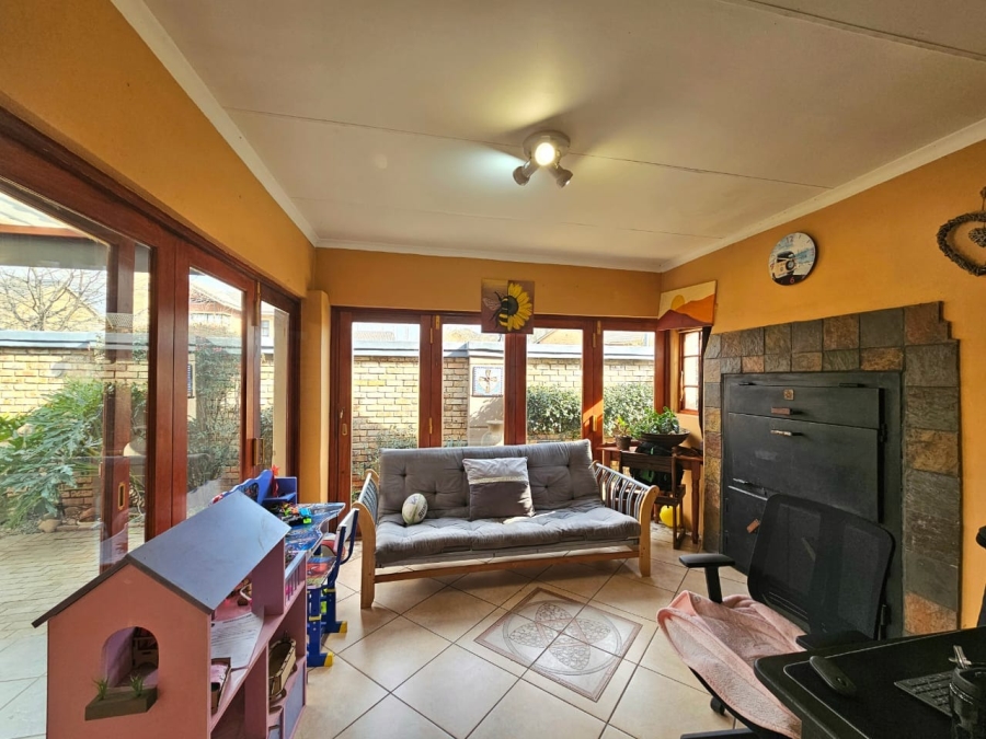 3 Bedroom Property for Sale in Grimbeeck Park North West